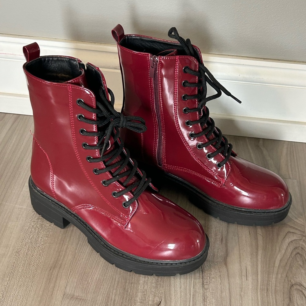 NEW Women's Patent Burgundy Combat Boots, Size 8
